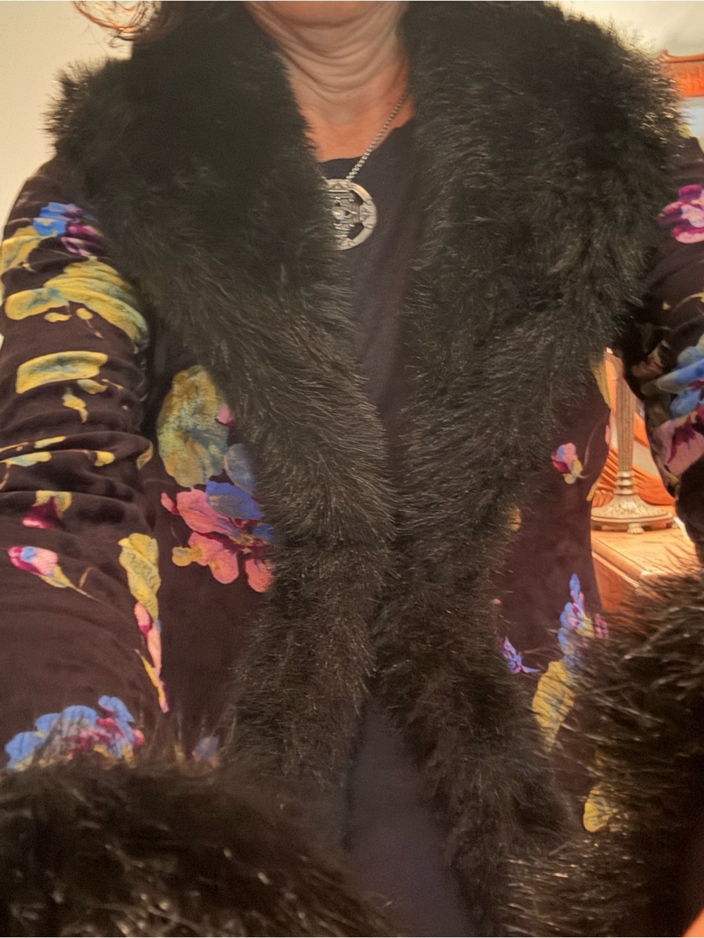Betsey Johnson Black Floral Trench Coat with Faux Fur Trim - Picture 3 of 6